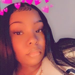 Meet your Posher, Lexie